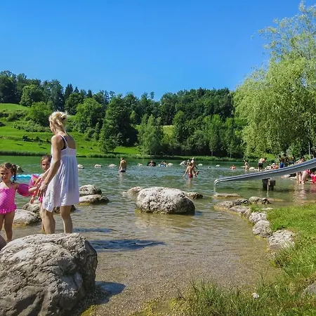 Haus Mariandl アパート *